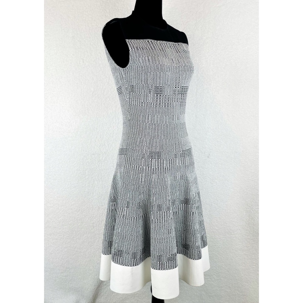 NARCISO RODRIGUEZ • Sleeveless Geometric Tweed Dress, 6 - Picture 3 of 16
